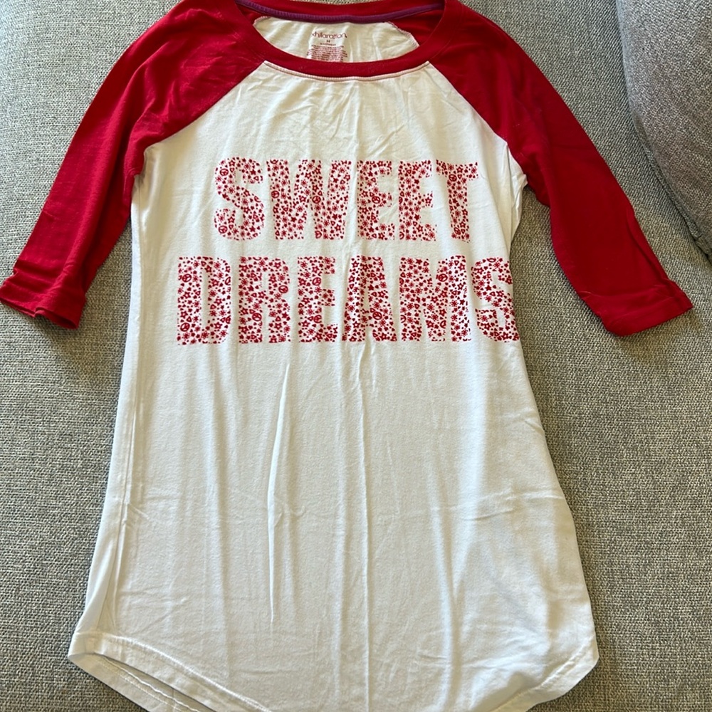 Women’s long sleep shirt. Size M